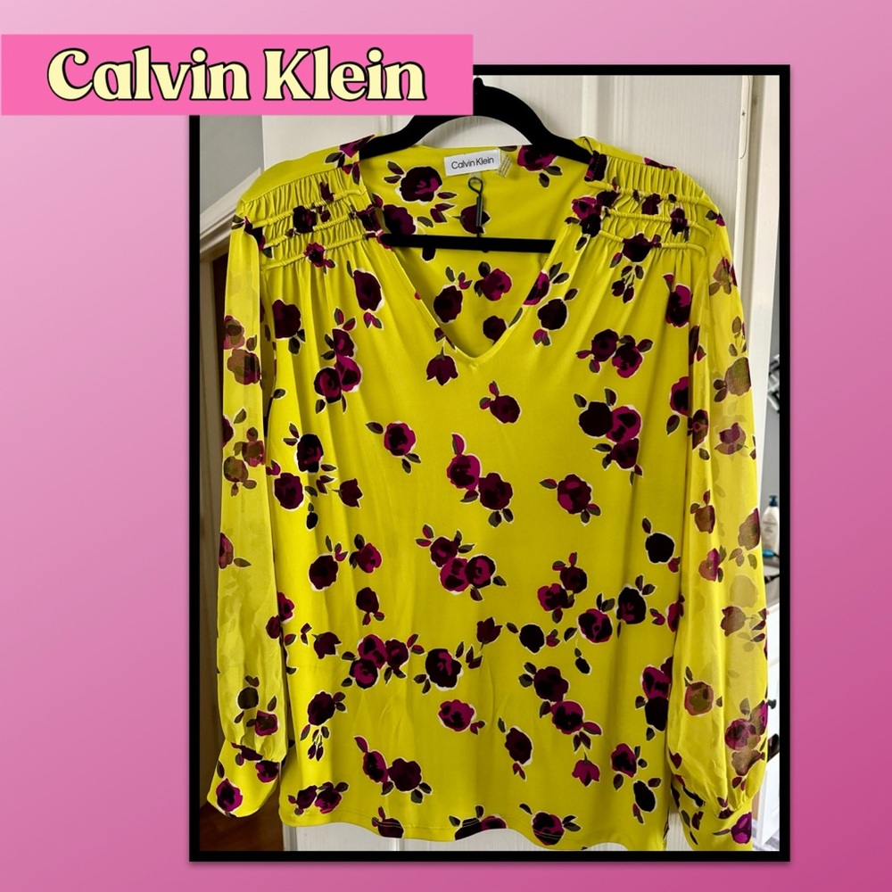ELEGANT AND COLORFUL Calvin Klein Floral long sleeve top